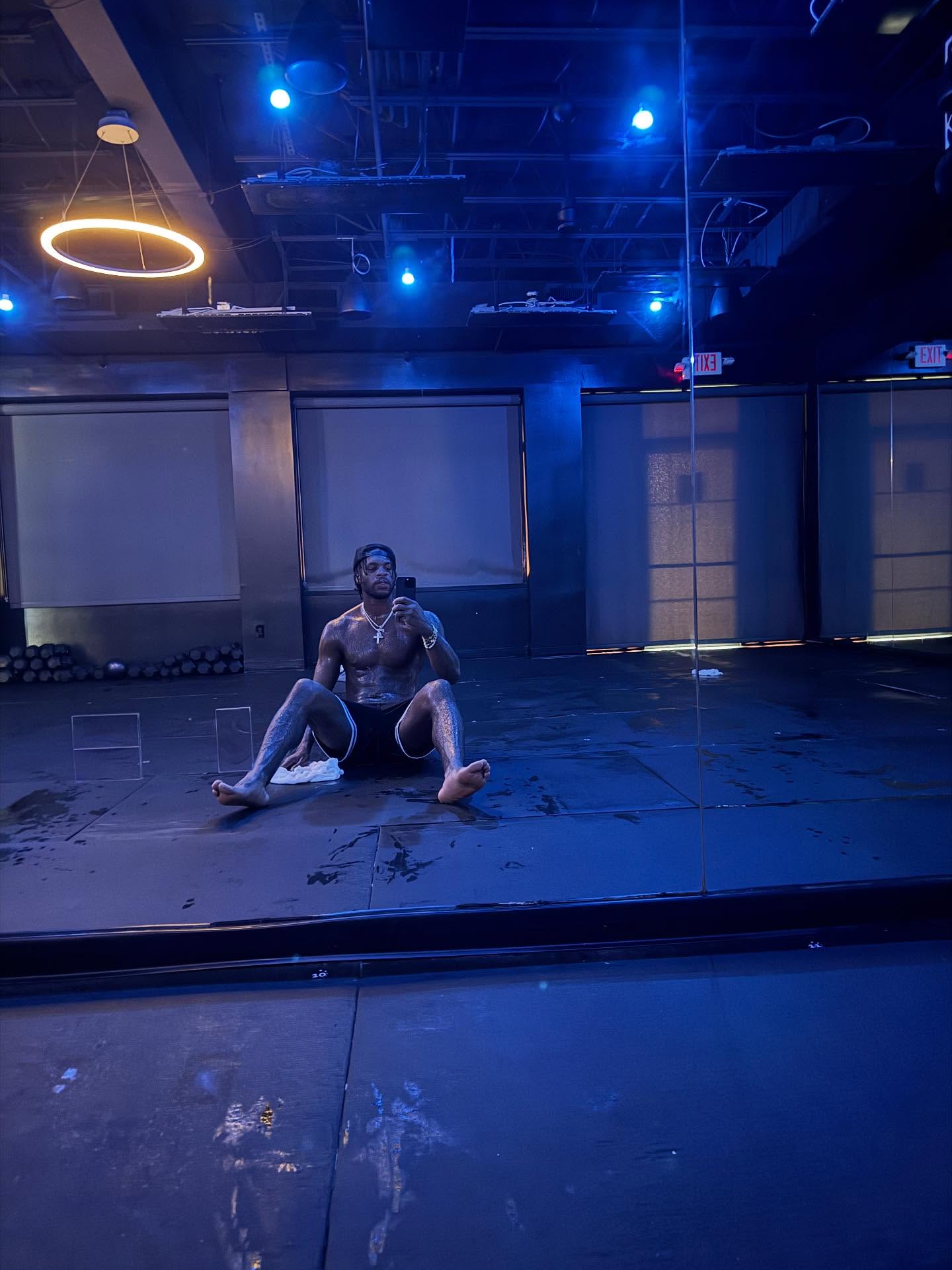 pHm, 出大量近期, AA