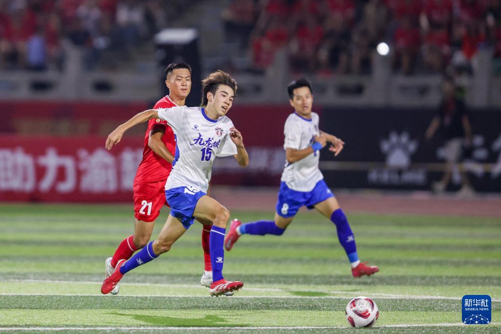 黄伟, 熊猫队球员, 赛中